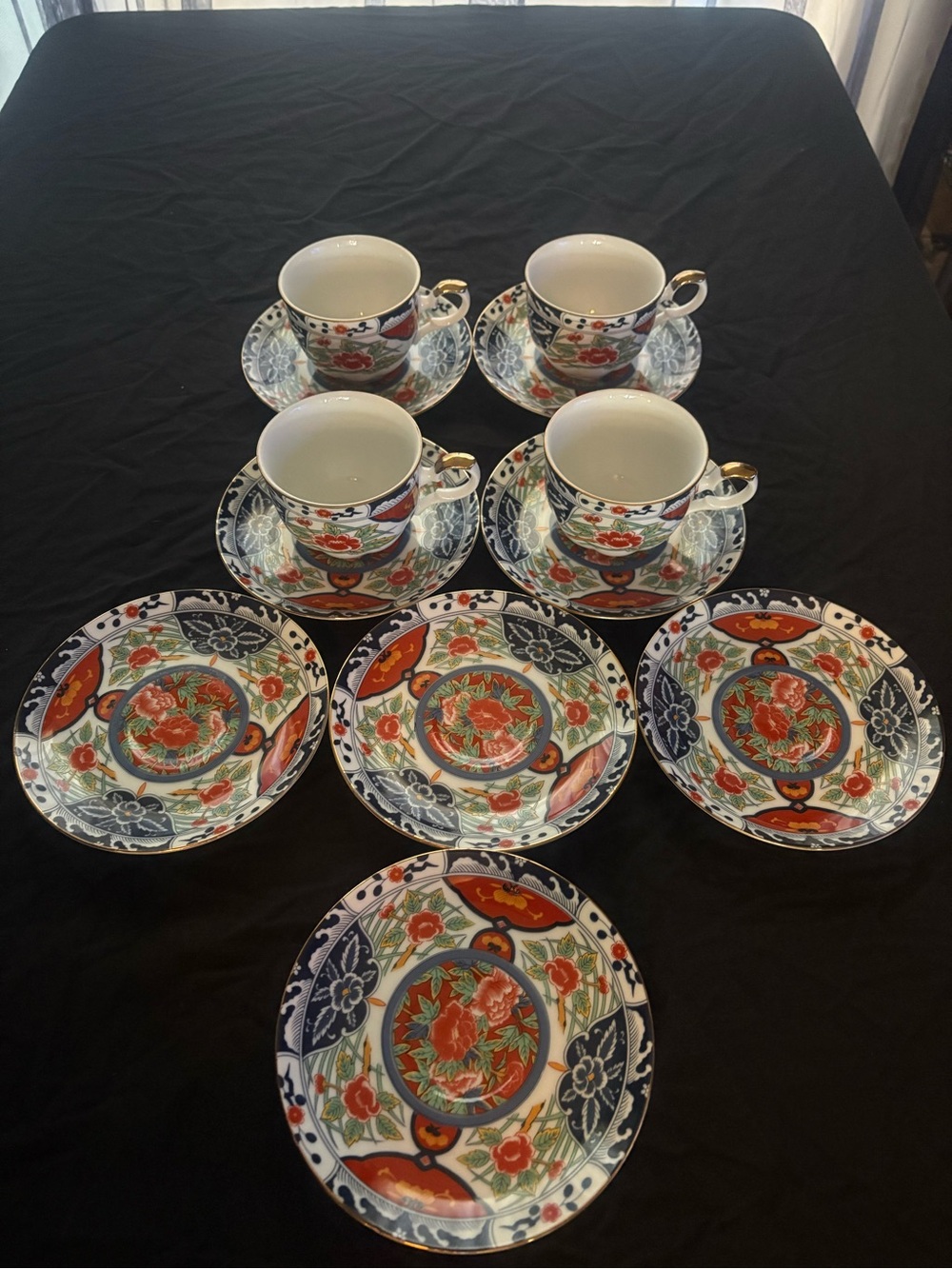 Gump’s San Francisco Kiku Imari Set Of 4 Teacups And 8 Saucers